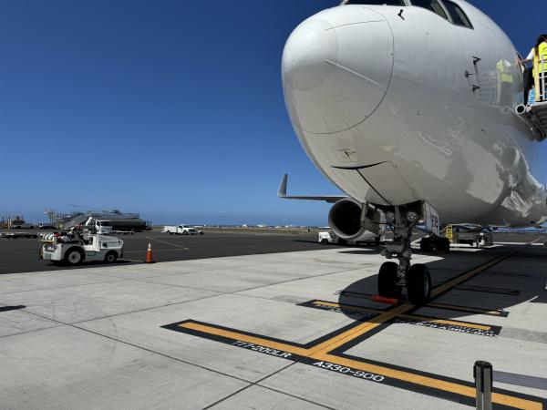 Kona International Airport (8/12)