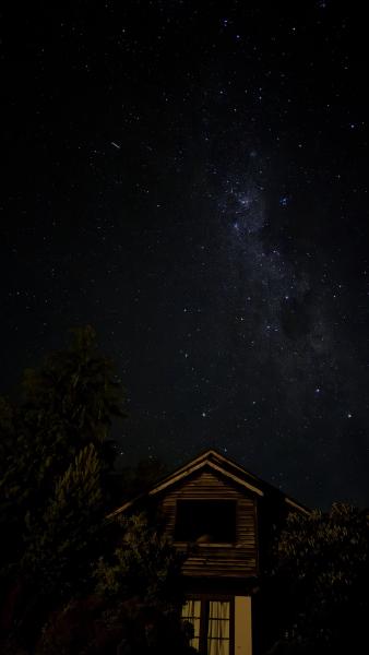 Manapouri's Night Sky (1/3)